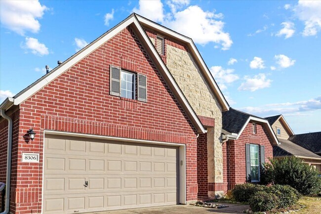 Building Photo - 8306 Hampton Bay Drive