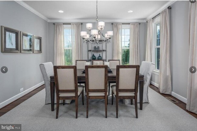 Building Photo - 305 Rita Ct