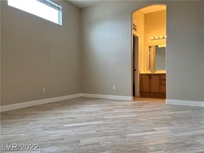 Building Photo - 8252 Nice Ct