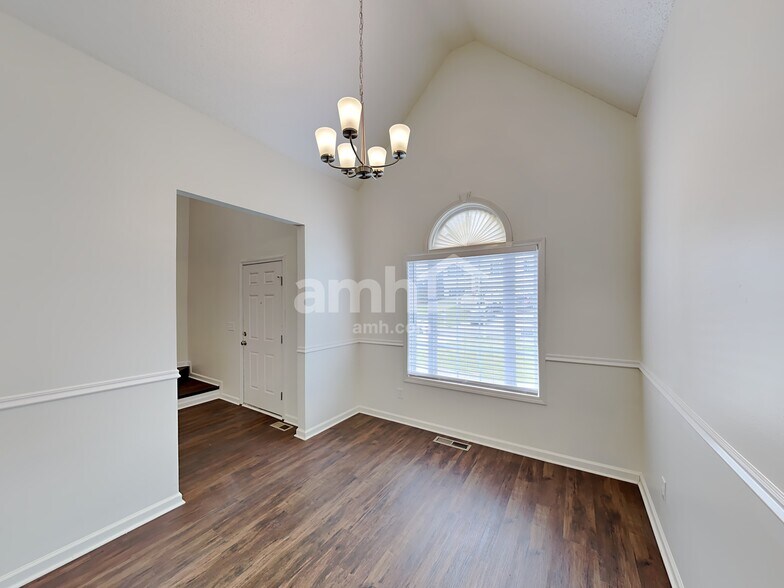 Building Photo - 378 Moreland Cir