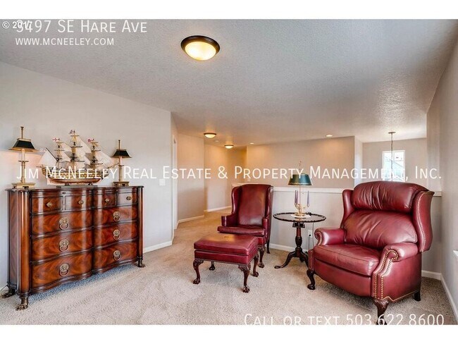 Building Photo - 3497 SE Hare Ave