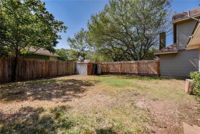 Building Photo - 16803 Pocono Dr