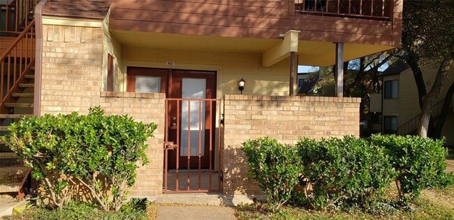 Primary Photo - 2312 Balsam Dr