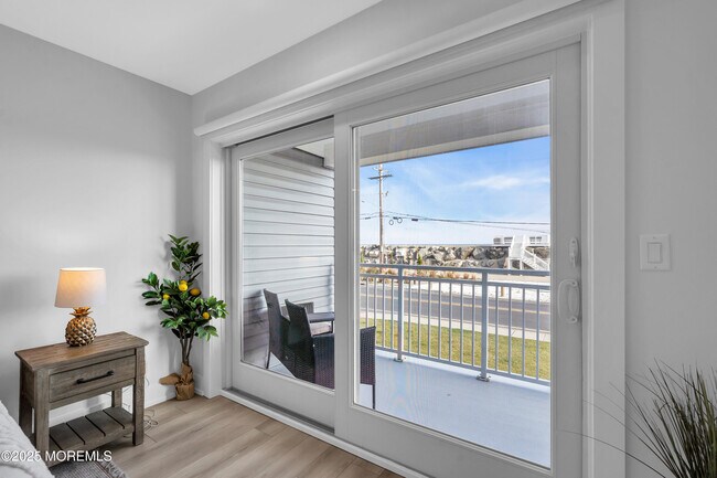 Building Photo - 150 Ocean Ave