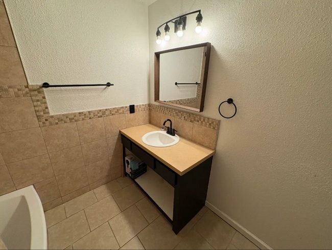 Building Photo - 312 Woodson Way