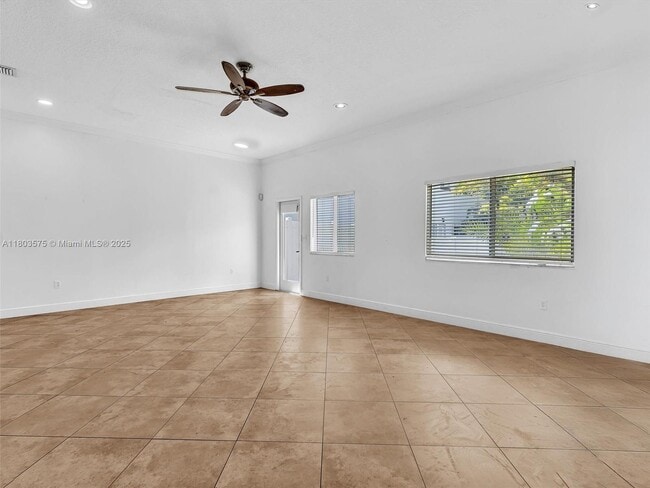Building Photo - 2727 Treasure Cove Cir
