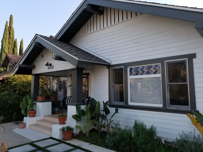 Front view - 4436 Kingswell Ave