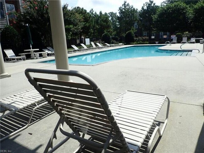 Building Photo - 2 bedroom in Virginia Beach VA 23455