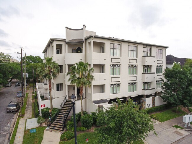 Building Photo - 2701 Helena St