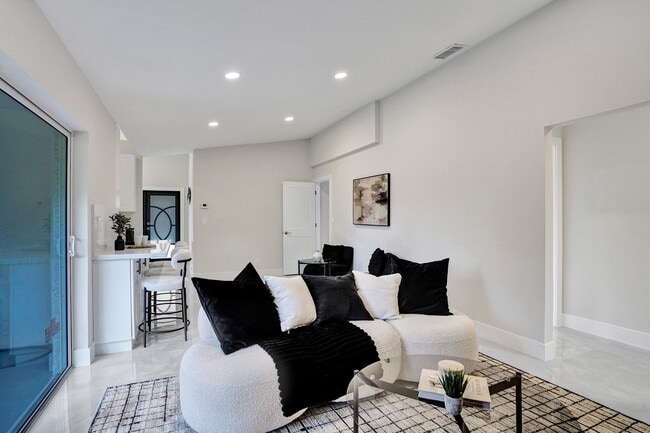 Building Photo - 2881 NW 98th Way