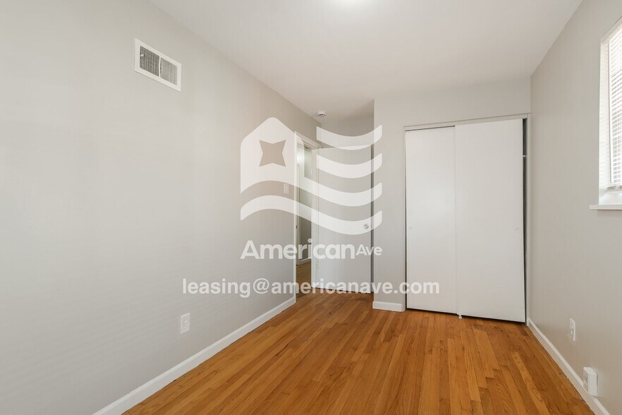 Building Photo - 6606 Boles Ave