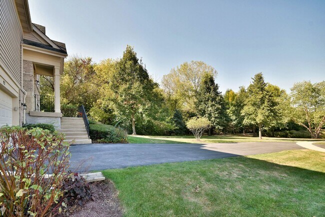 Building Photo - 982 Indigo Ct