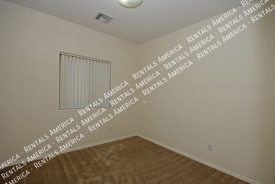 Building Photo - 4212 N 125th Ave