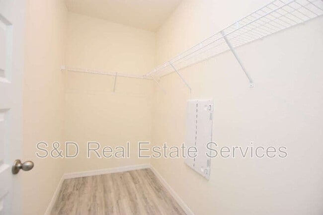 Building Photo - 8383 Madrid St