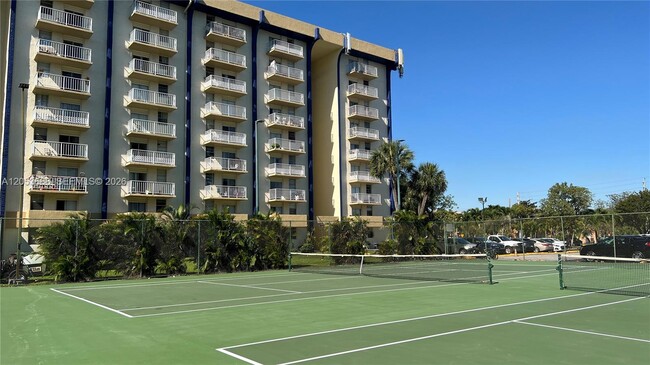 Building Photo - 801 NW 47th Ave
