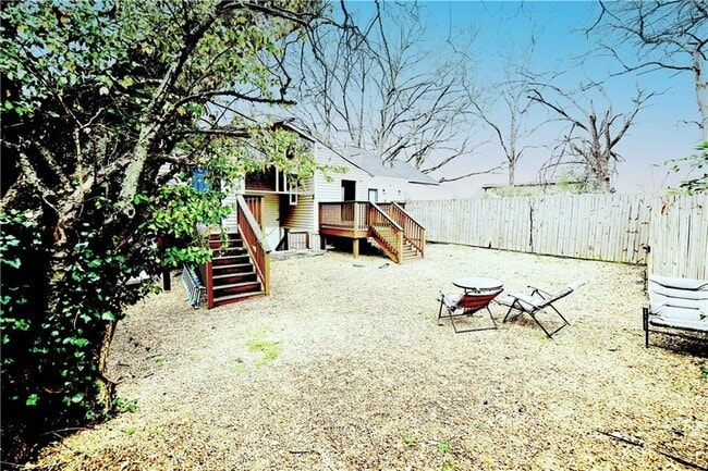 Building Photo - 539 Paines Ave NW