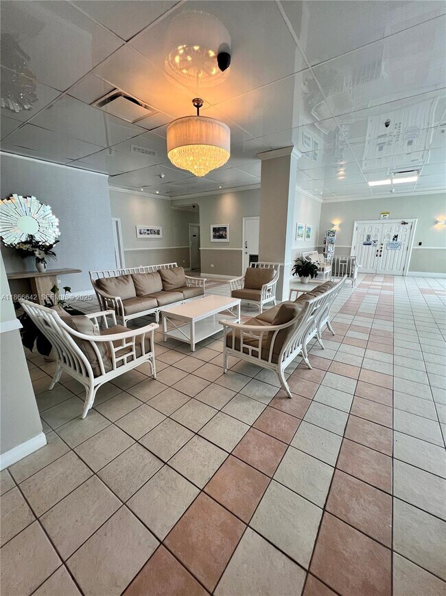 Building Photo - 7135 Collins Ave