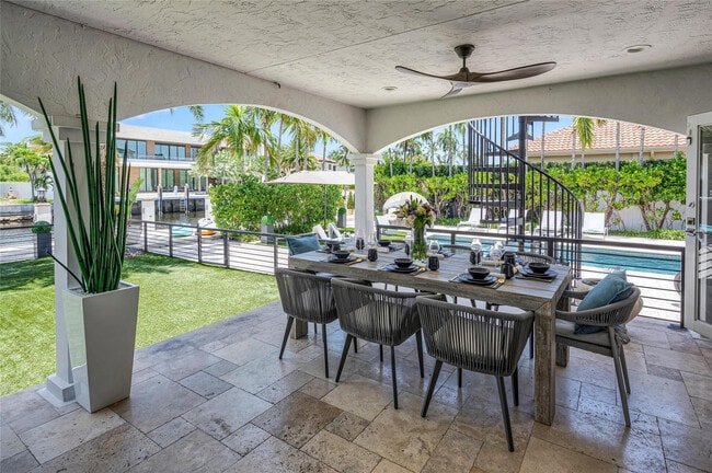 Building Photo - 2323 Delmar Pl