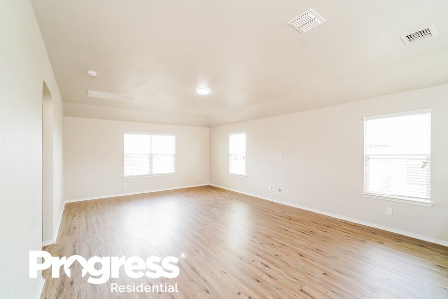 Building Photo - 11743 Verdis Vly