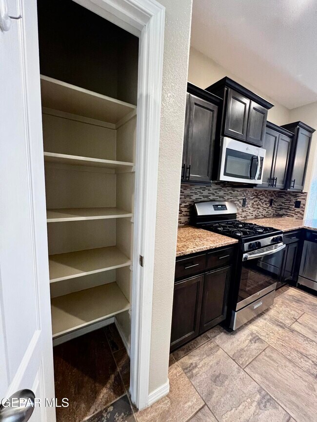 Building Photo - 14756 Boer Trail