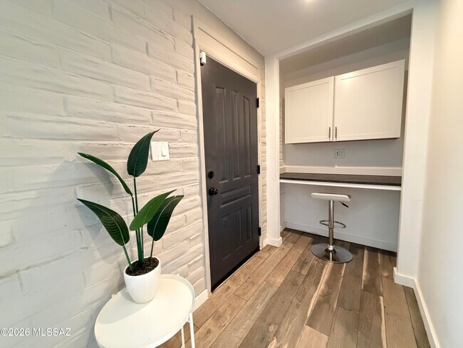 Building Photo - 8271 E Kenyon Dr