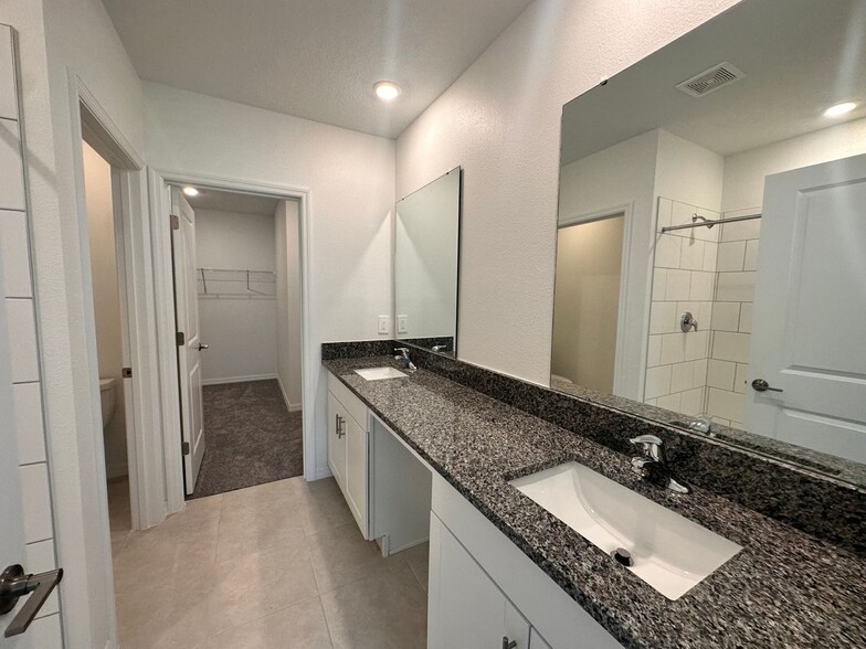 Building Photo - 2276 Gatsby Ln