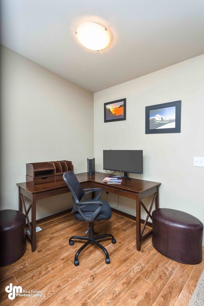 Building Photo - 5960 W Binnacle Dr