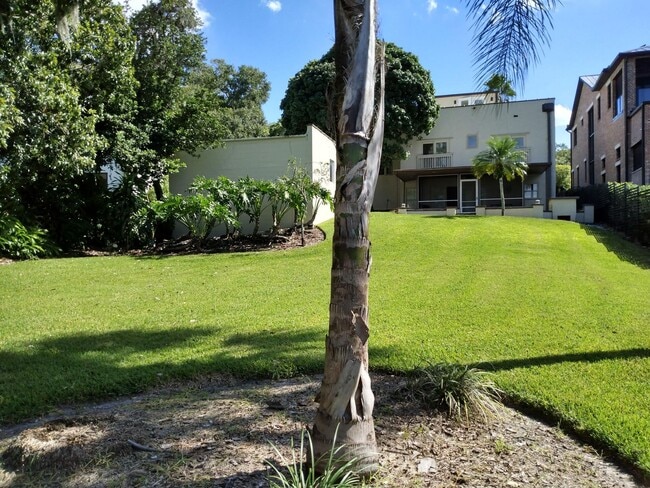 Building Photo - 721 Terrace Blvd