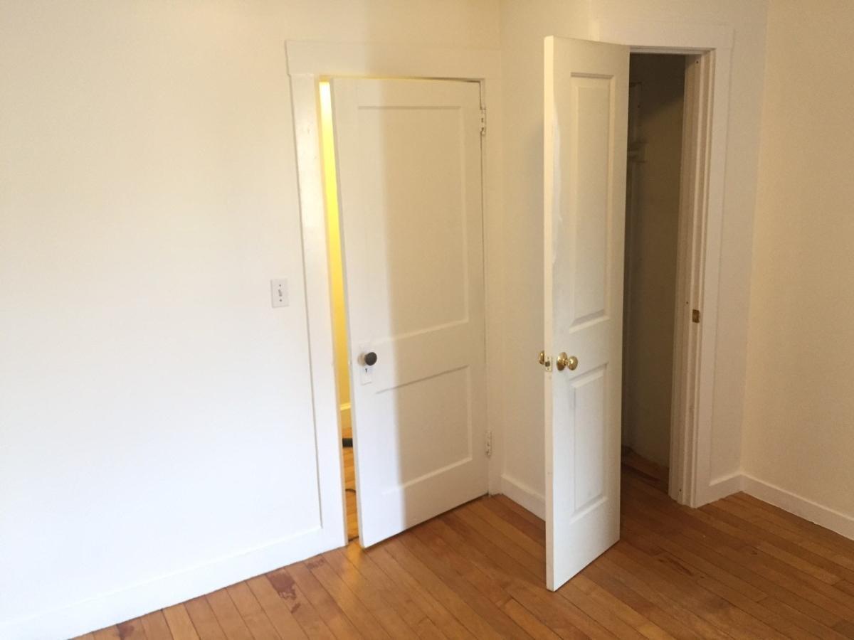 Building Photo - 374 Thames St