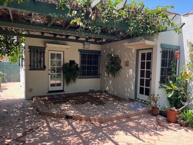 Building Photo - 1232 S Point View St
