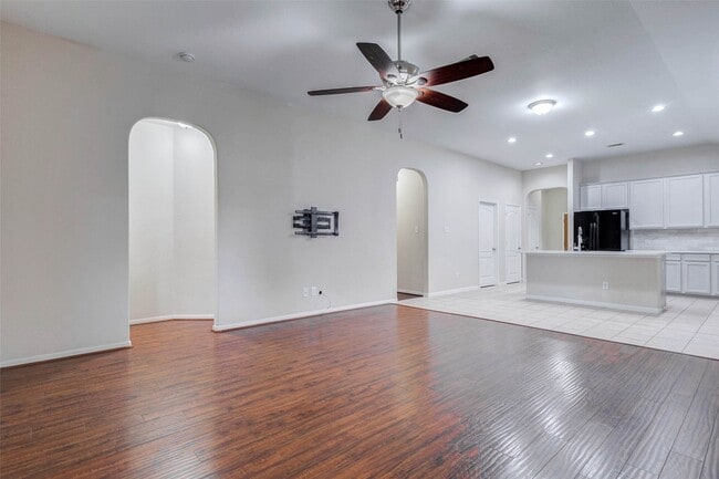 Building Photo - 24314 Courtland Oaks St