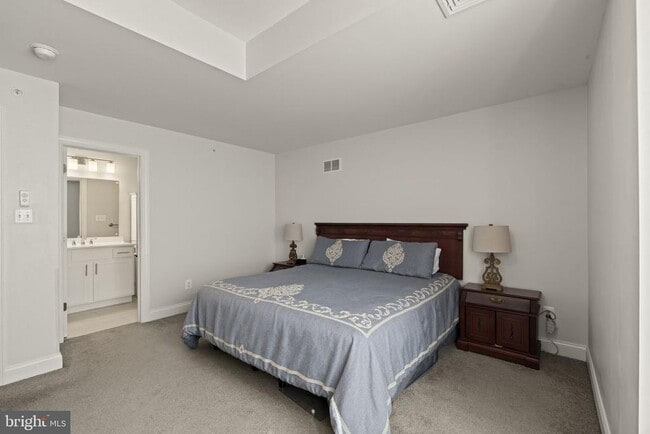 Building Photo - 428 Hurst St
