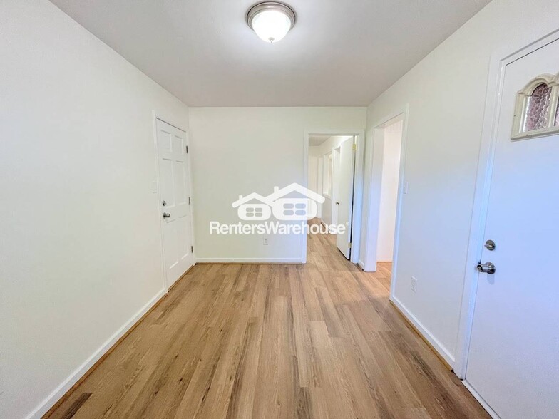 Building Photo - 354 Warrington Cir