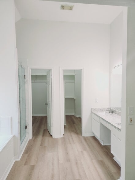 Building Photo - 13778 Sablesprings Ln