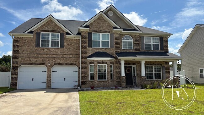 Primary Photo - 983 Oak Crest Dr