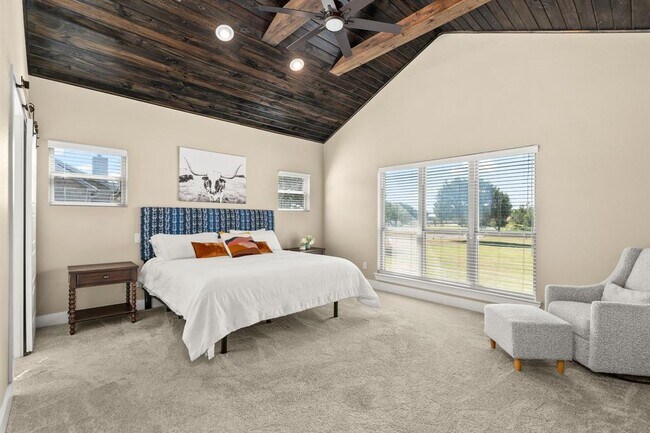 Building Photo - 208 Co Rd 100