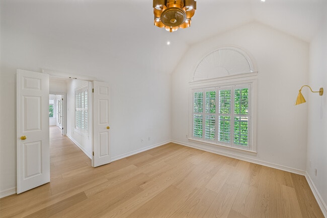 Building Photo - 5305 Cuesta Verde