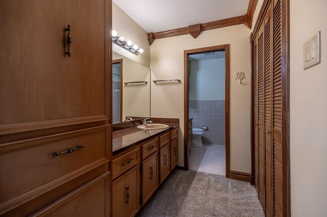 Building Photo - 10736 Pecan Dr