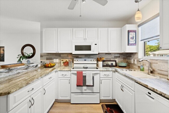 Building Photo - 17076 SE 96th Chapelwood Cir