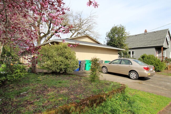 Building Photo - kaufg01