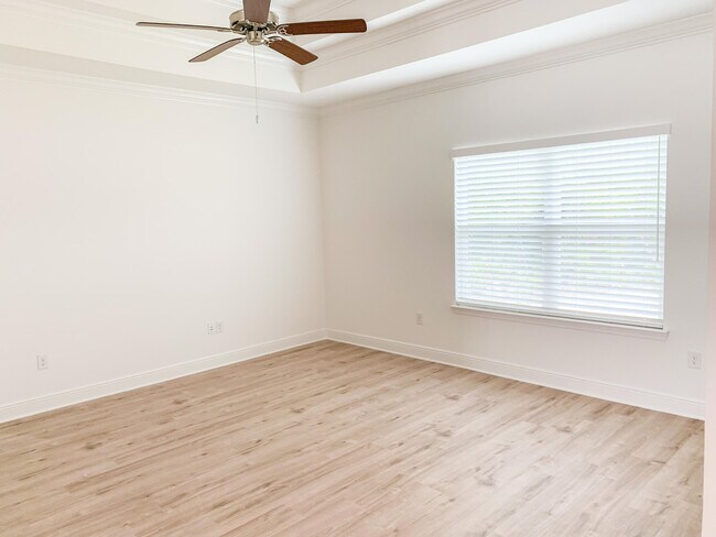 Building Photo - 115 Emarie Grey Cir