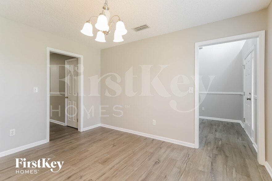 Building Photo - 2954 Ravine Hill Dr