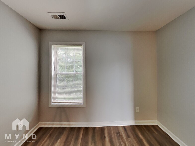 Building Photo - 5413 Advantis Dr
