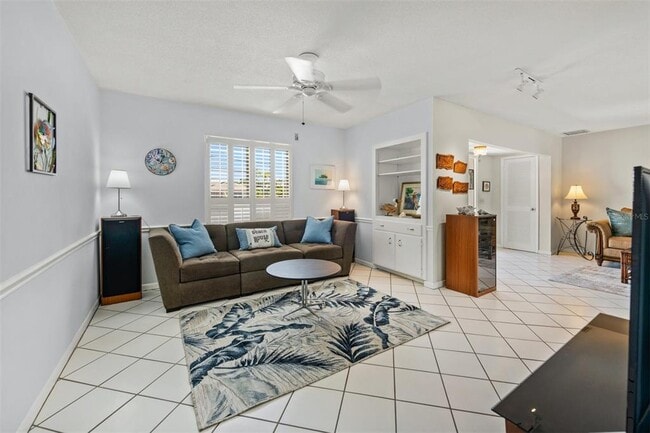 Building Photo - 614 Gladstone Ln