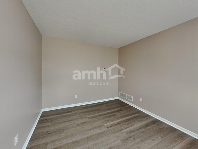 Building Photo - 5841 Privilege Dr