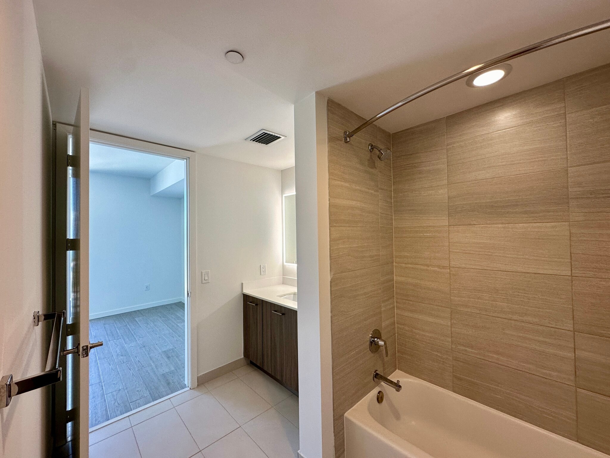 Building Photo - 43 NW 39th St