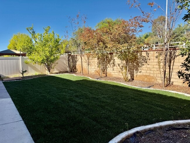 Building Photo - Executive Home in Temecula