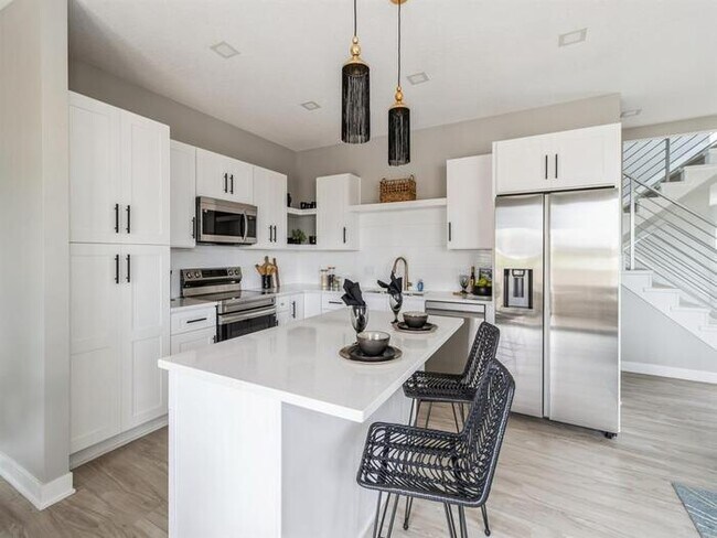 Building Photo - 15588 Rocklyn Place