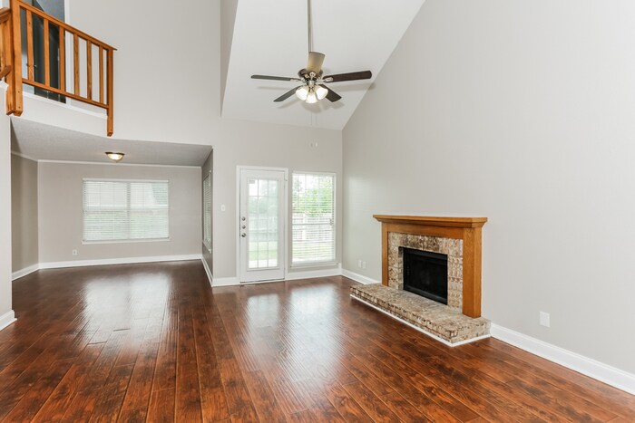 Building Photo - 6602 Pecanwood Dr