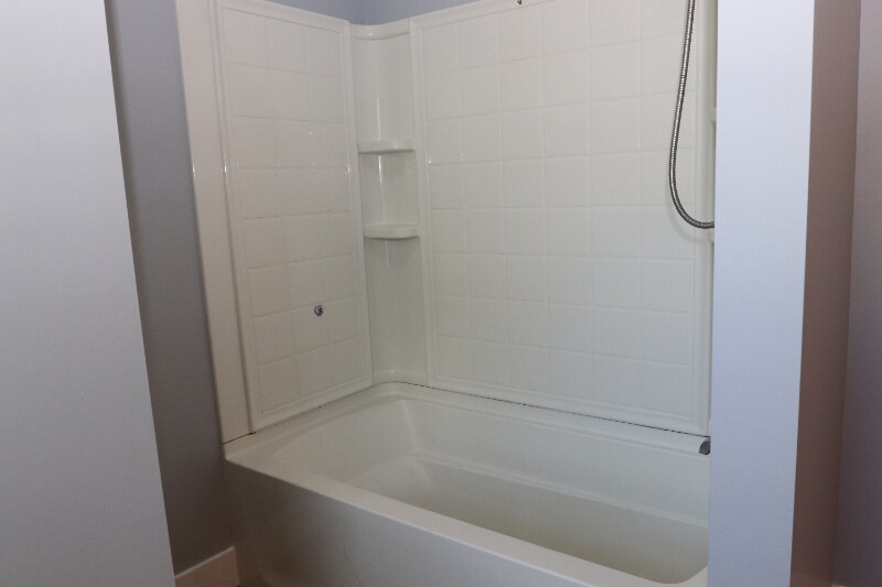 Building Photo - 22 Forest St